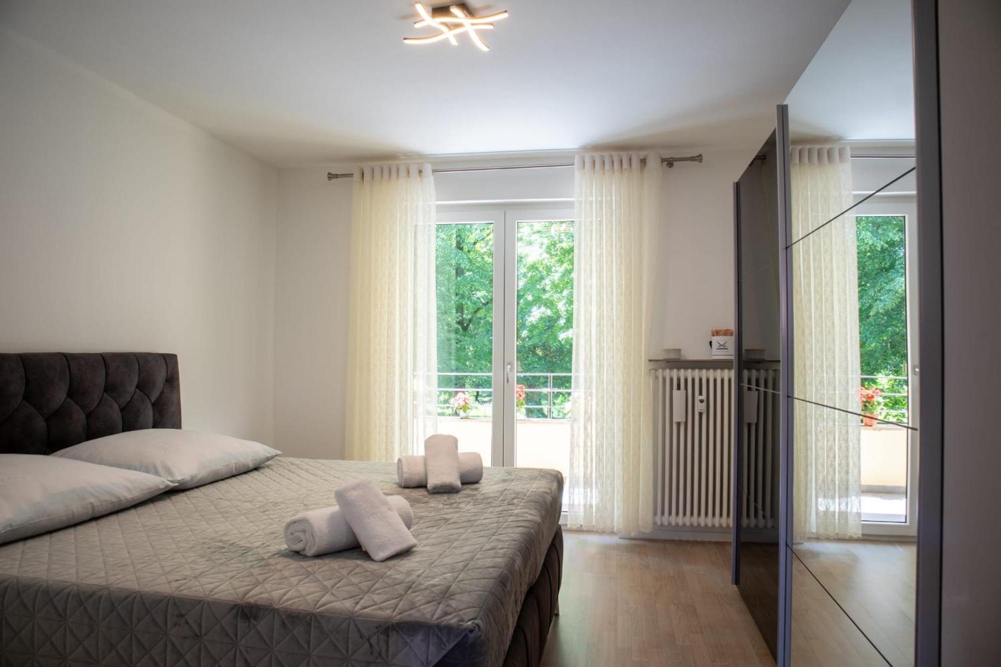 Mega Lux Apartment Esslingen am Neckar Luaran gambar